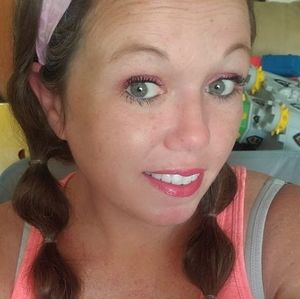 Meet your Posher, Jenny